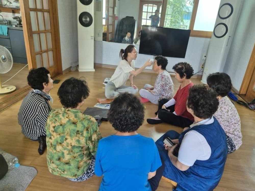 영암 미암면지사협, 마을경로당 돌며 온열질환 예방교육 실시