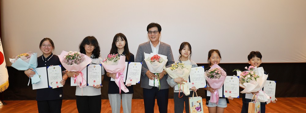 함평군, 함평천 조형물 아이디어 공모전 시상식 성료