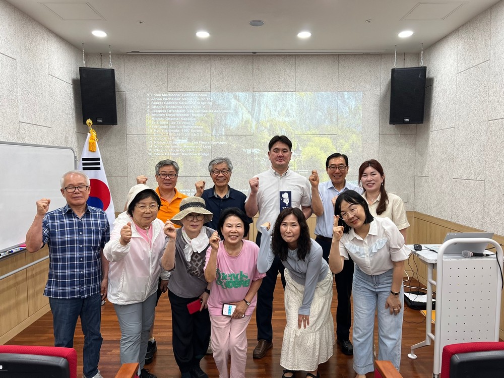 안성맞춤시니어클럽 ‘도서관독서맞춤관리사 사업단’, 어르신 독서문화 확산 견인
