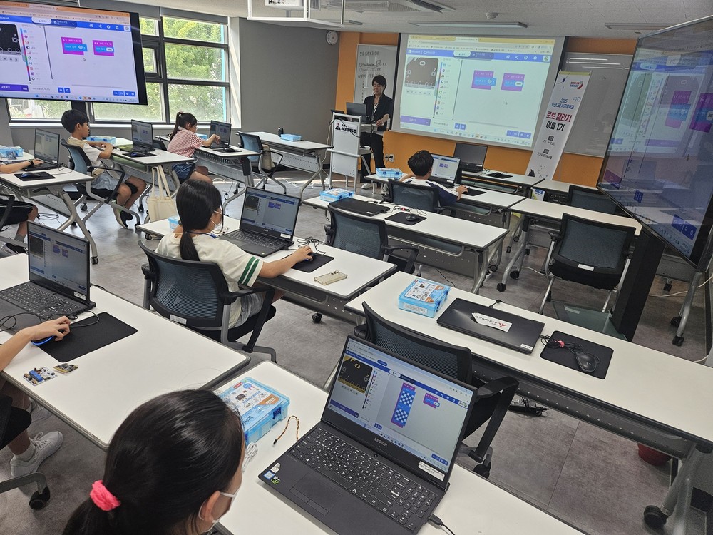 AI로 여는 미래교육…오산나래 AI공유학교 여름학기 개강