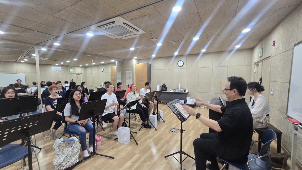 강남구, 외국인 합창단 출범… ‘아리랑’ 부르며 하나 되는 소통의 장