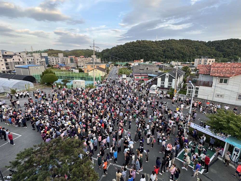 제15회 향촌동민 건강걷기 행사 봉황천 달빛 산책 개최