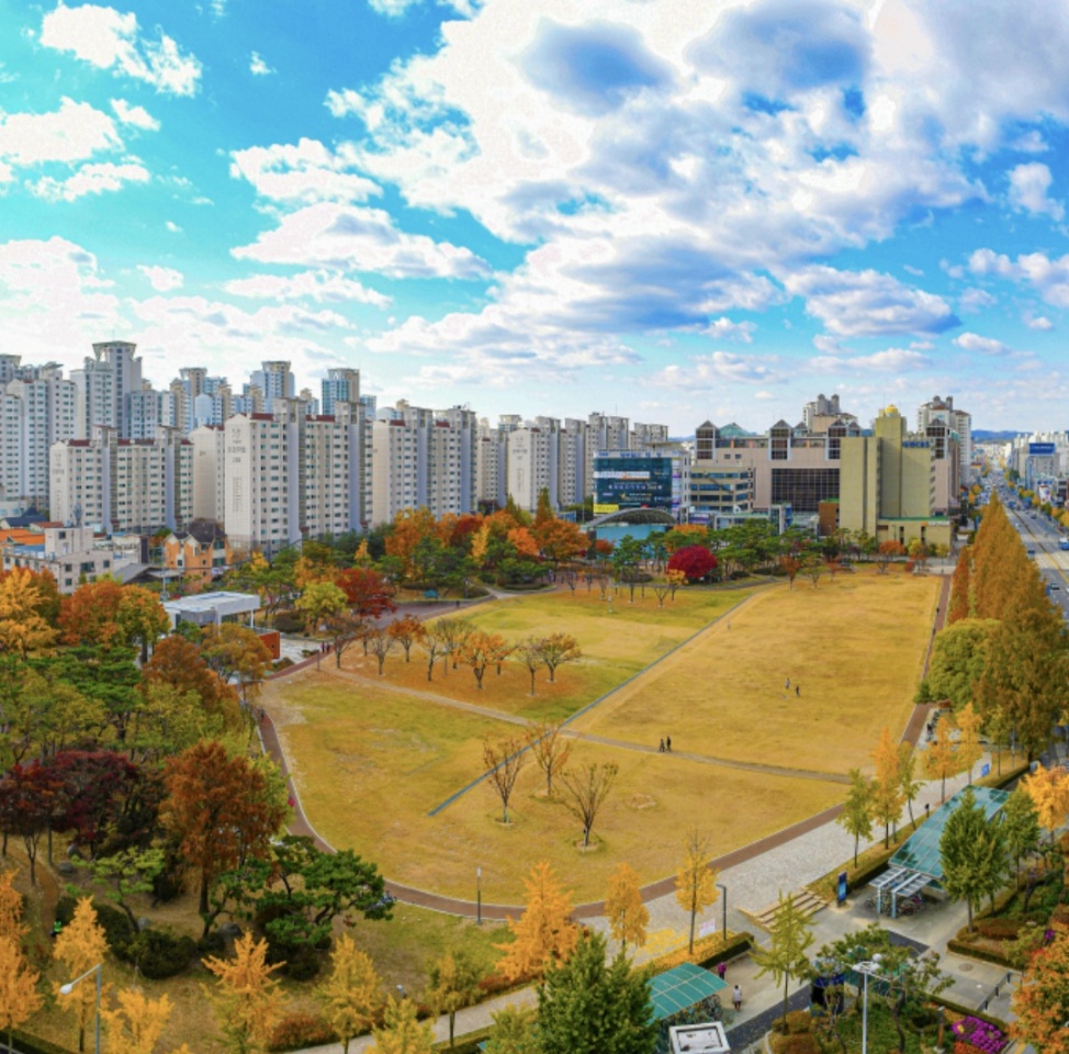 대전 중구, 서대전광장 맨발걷기 산책로 조성 등 새단장