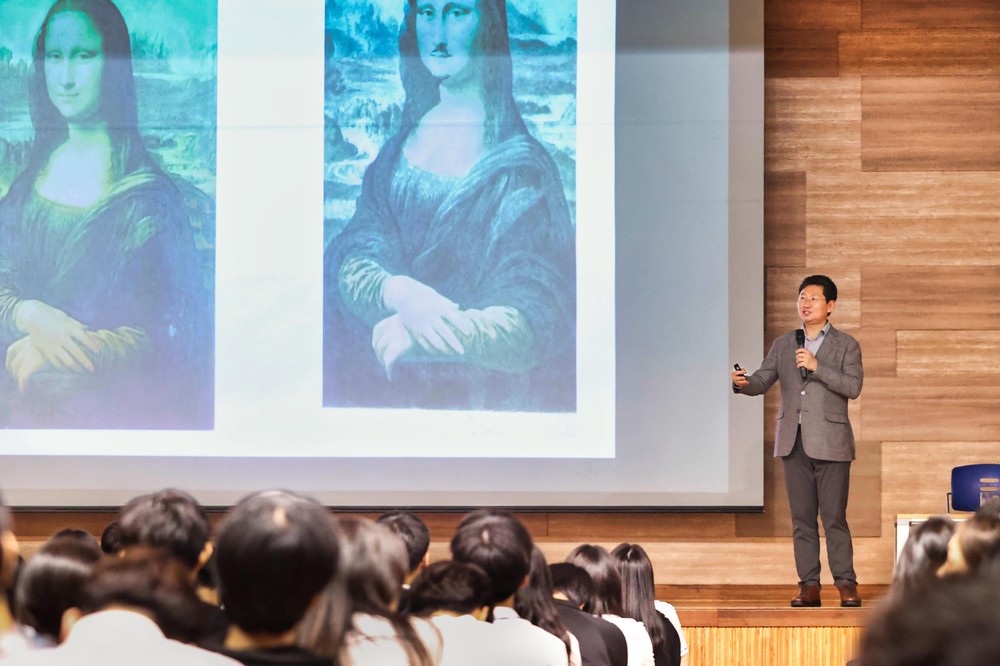 이상일 용인특례시장, 서천고 1학년 학생 대상 특강 - ‘관찰하고 상상하고 물음을 던져라’