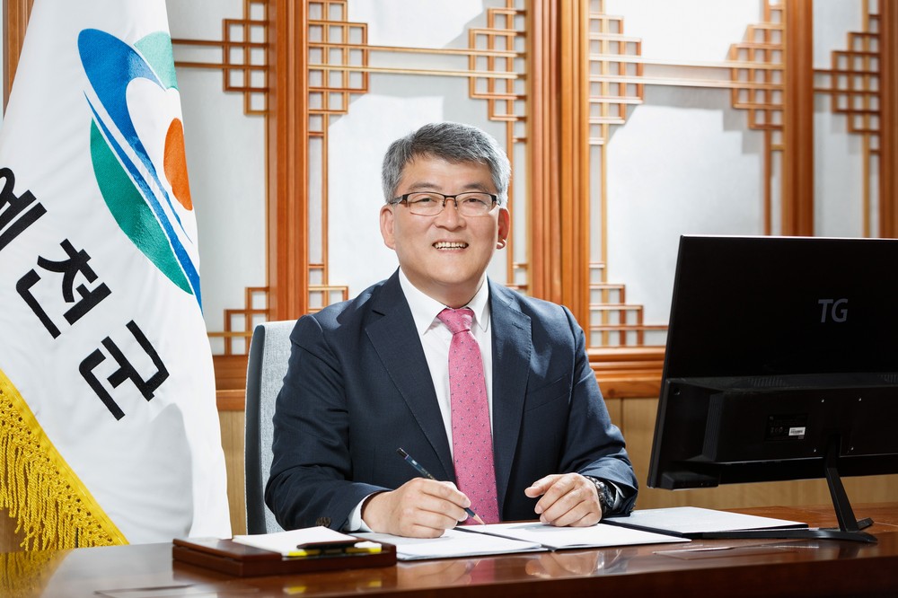 '경영자 김학동'이 바꾸는 예천군