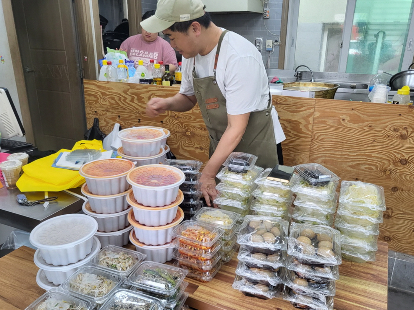 공주시 ‘고향반찬’, 이재민에 따뜻한 밥상 전달