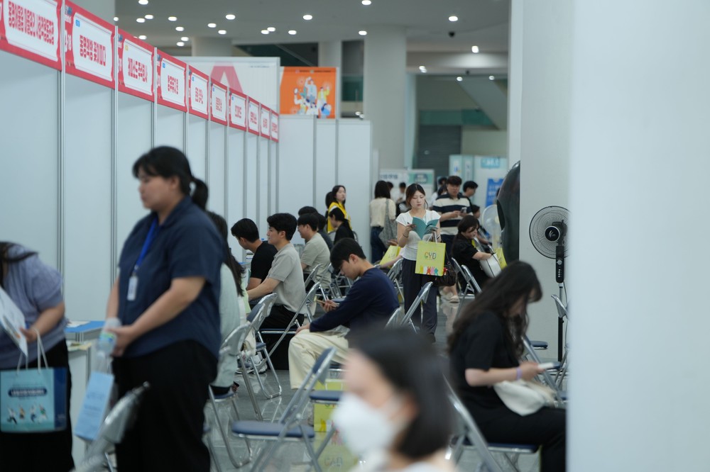 [광주시, 이것이 적극행정이다] ② 혁신적 청년 일자리·주거 지원광주시 일경험드림, 경력직 선호 트렌드 읽었다