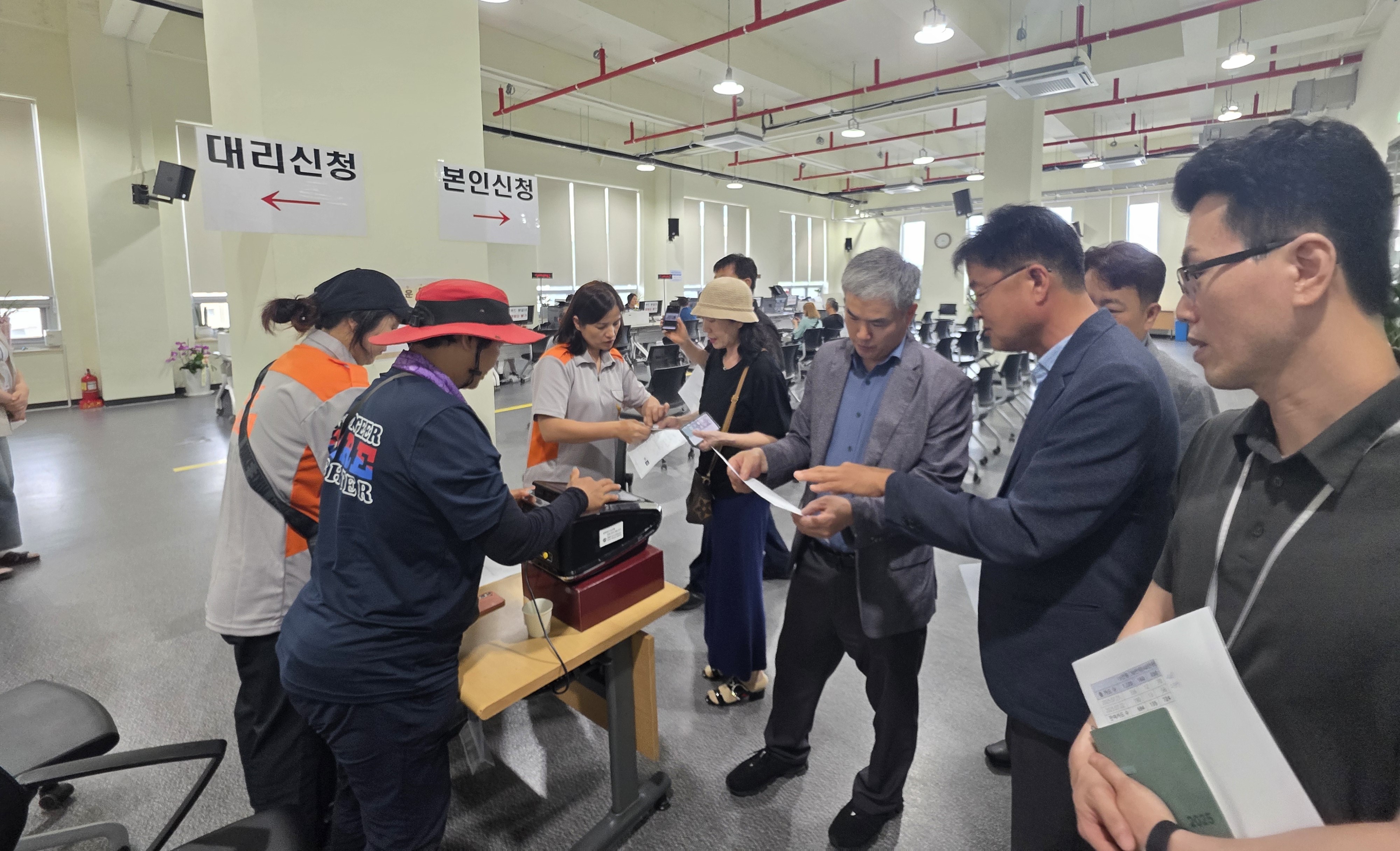 화성특례시 제1부시장, 남양읍 행정복지센터 등 현장 방문