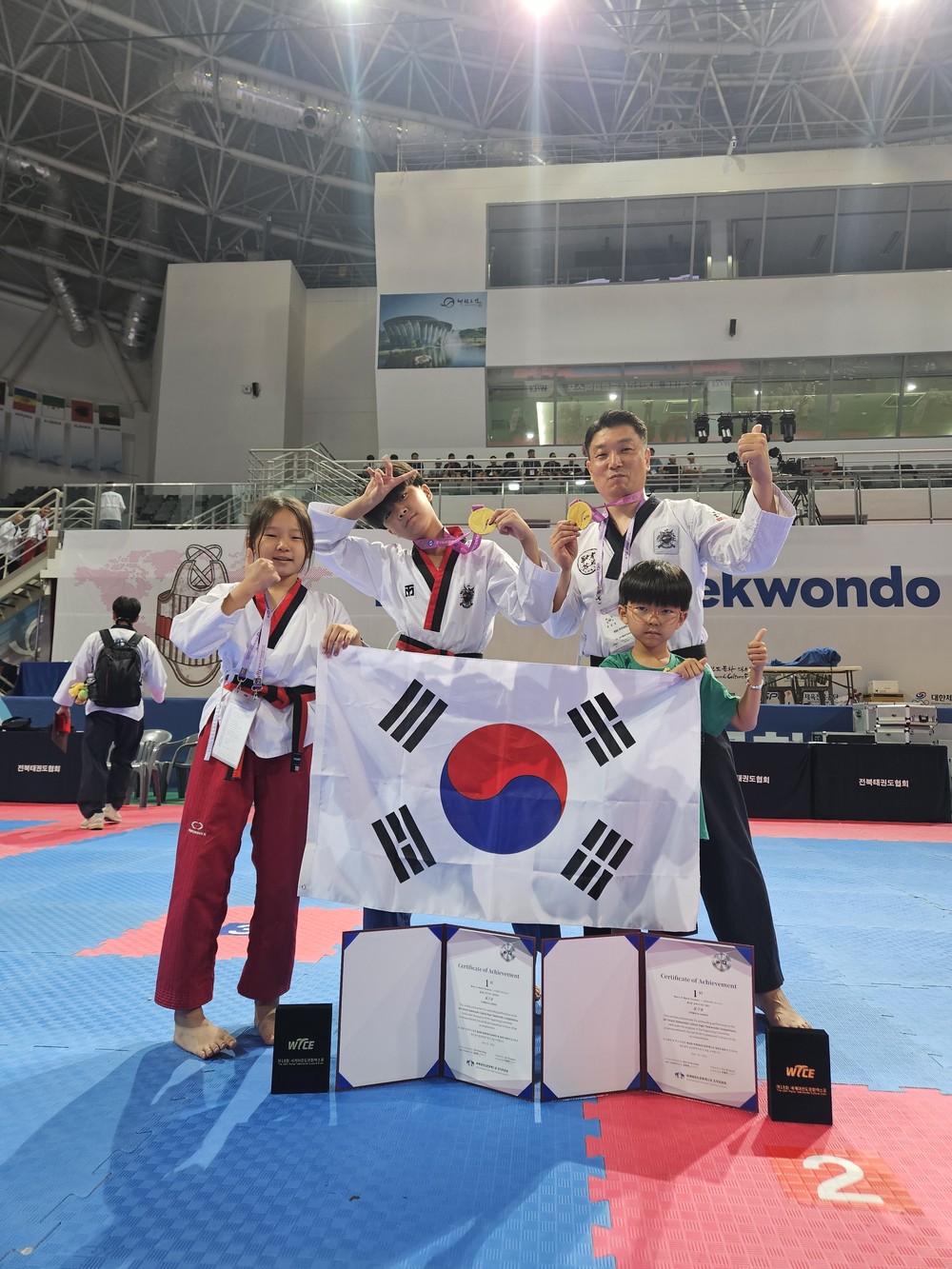 영흥면 근자필성 하늘태권도, ‘제18회 세계태권도문화엑스포’참가, 태권父子 나란히 공인품새 세계 1위 입상