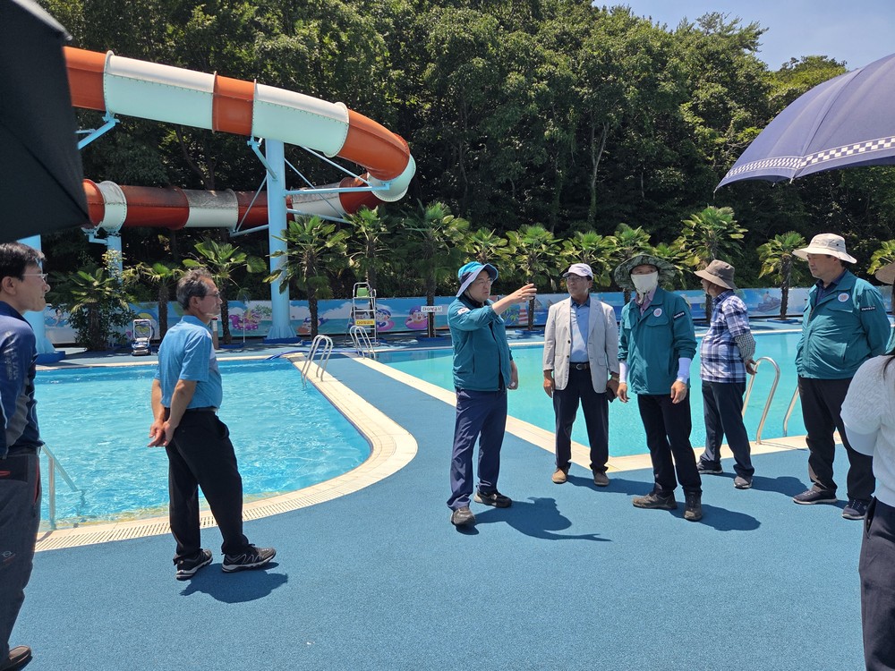 하동 이삼희 부군수, 대도 물놀이장 개장 전 안전 점검