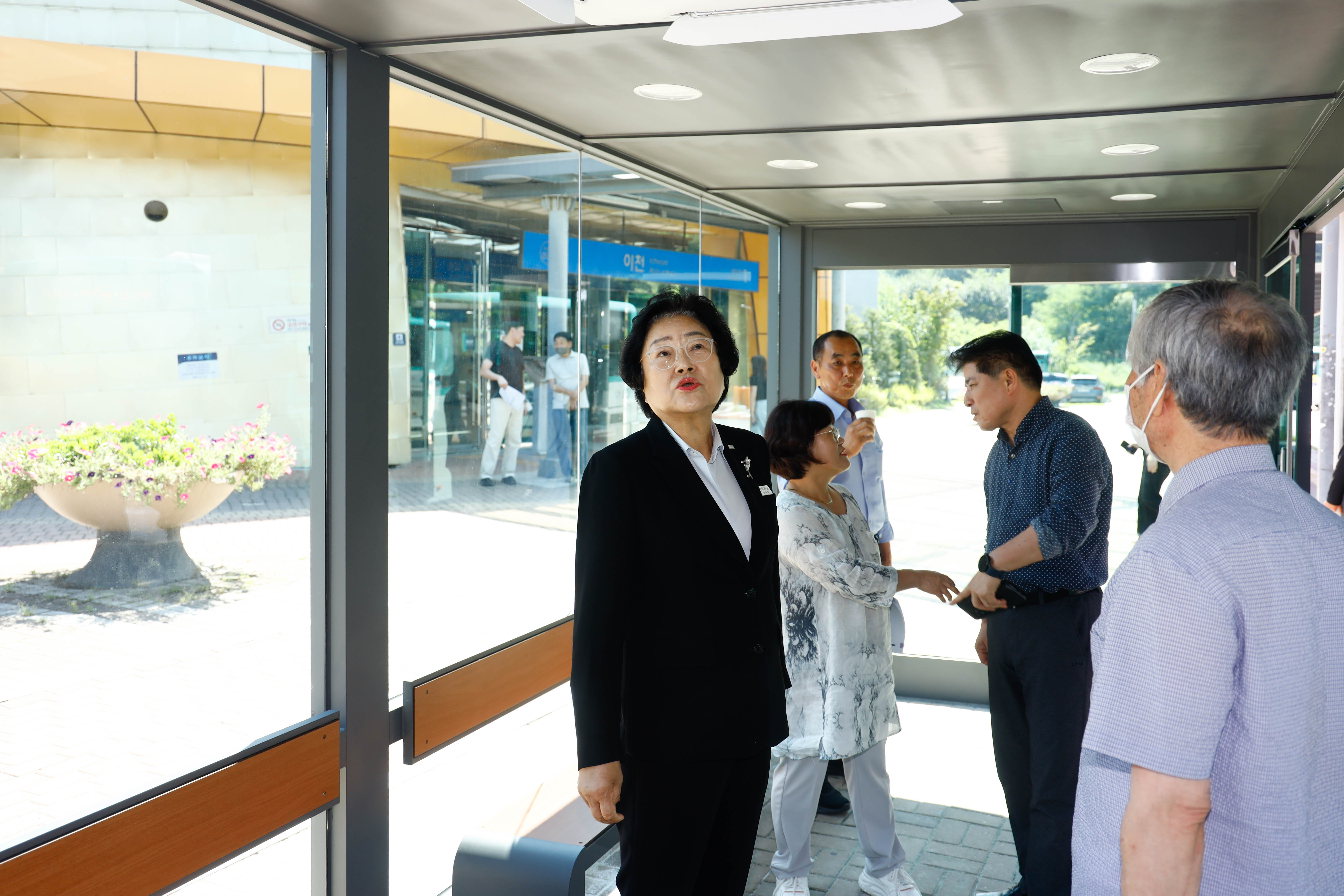 이천시, 경강선 이천역 스마트 쉘터 운영 개시…여름철 무더위 해소
