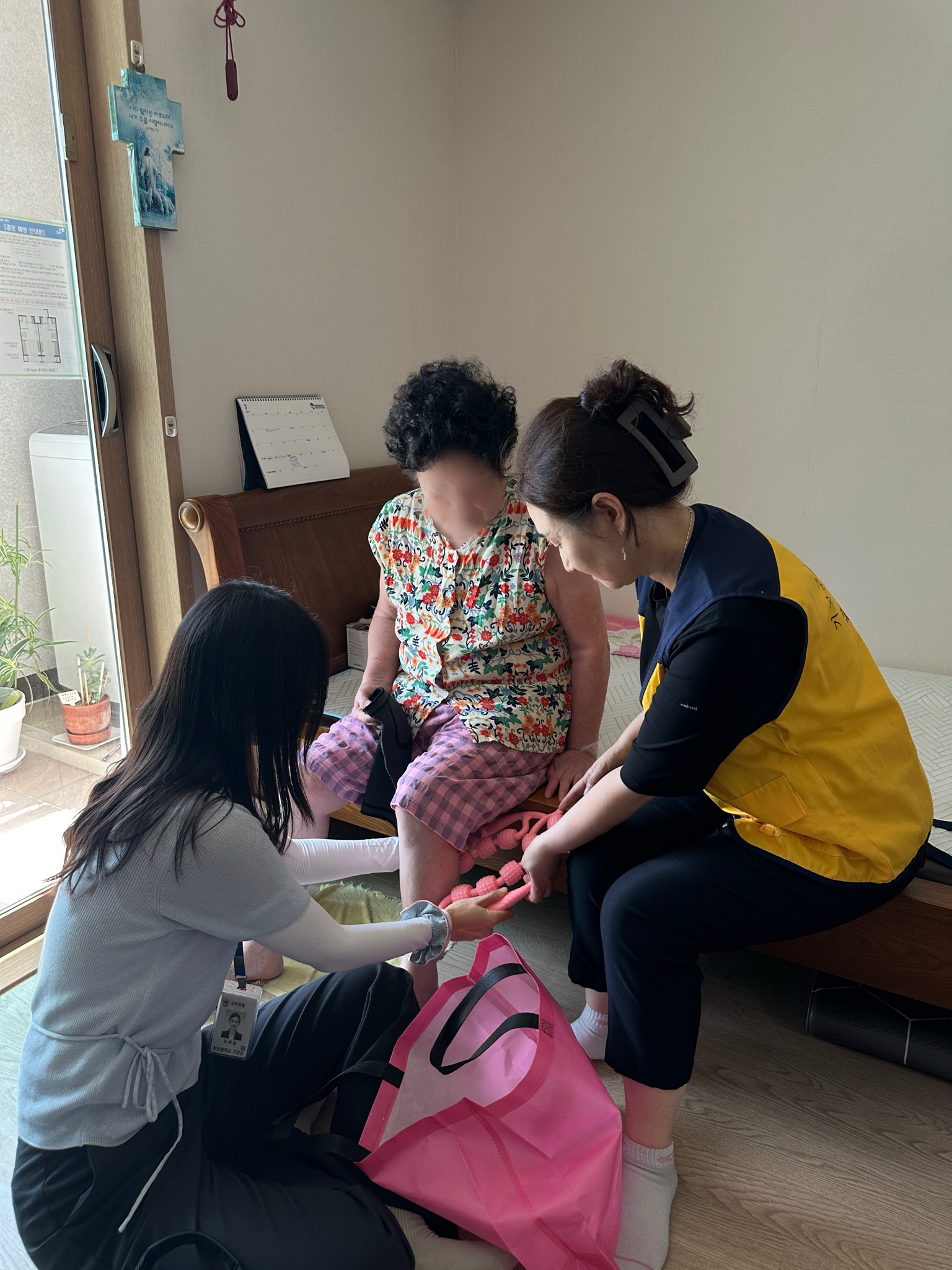 기장군 정관읍, 저소득 홀로 어르신 위한 ‘기억활짝! 건강튼튼!’ 건강지원사업 추진