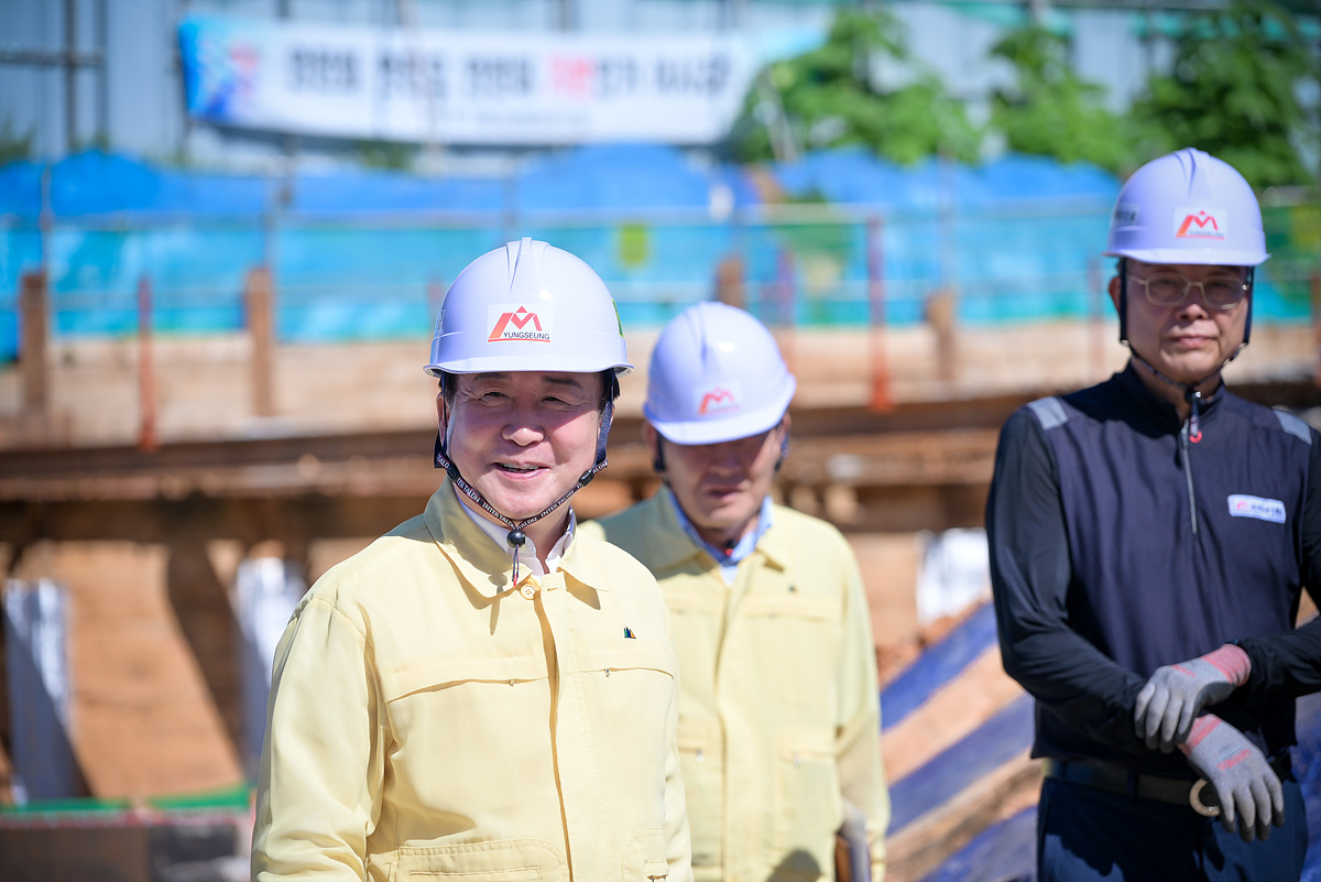 정기명 여수시장, 폭염 속 공공시설 건설 현장 점검