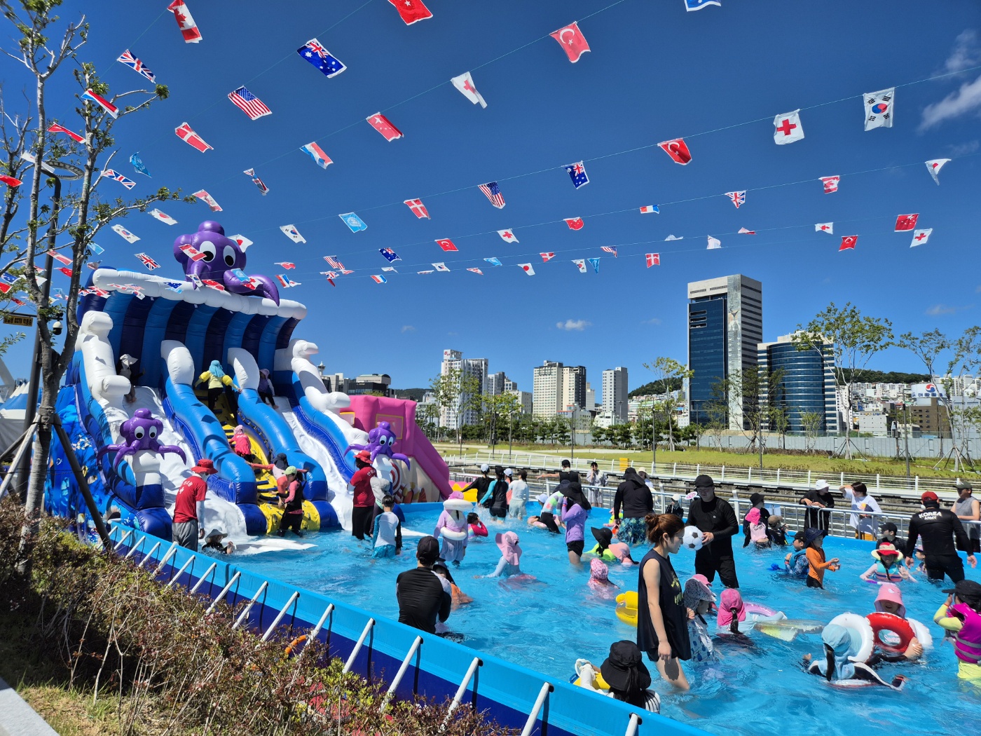 부산 중구, 북항 어린이 물놀이장, 워터밤 부산 2025 성황리 개최