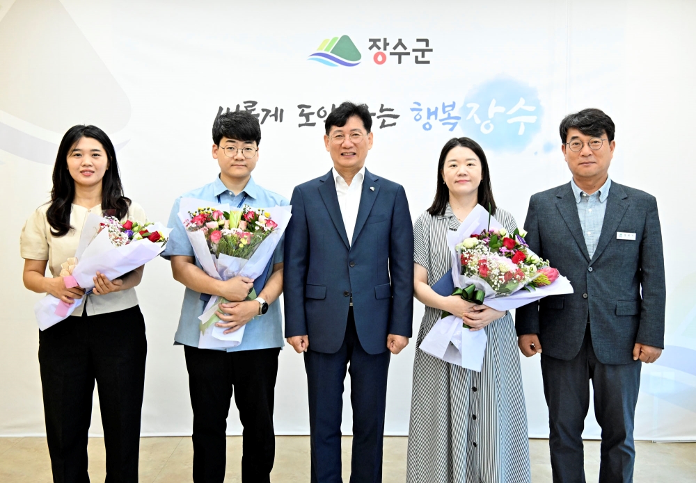 장수군, 민원후견인제 및 민원처리단축 우수공무원 시상