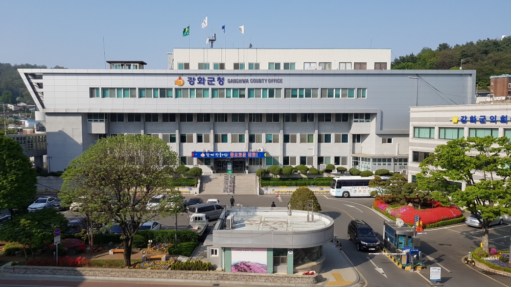 강화~서울 30분 시대, 제대로 준비한다
강화군, 제3대교 포함된 계양~강화 고속도로 종점부 개선 대책 공식 건의