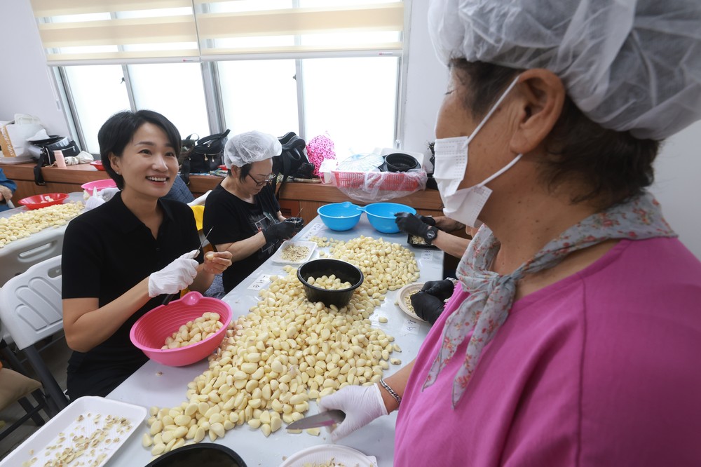 김수민 충북도 정무부지사, ‘일하는 밥퍼’ 현장 방문