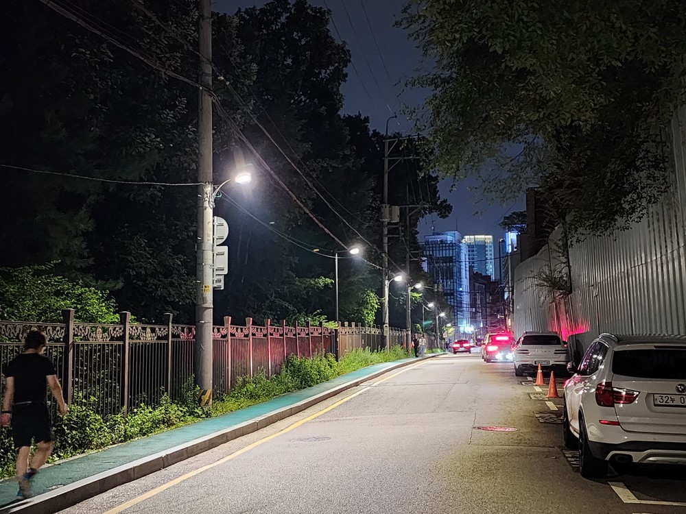 강남구, 1인 가구 밀집 지역 스마트보안등 713개 추가 설치
