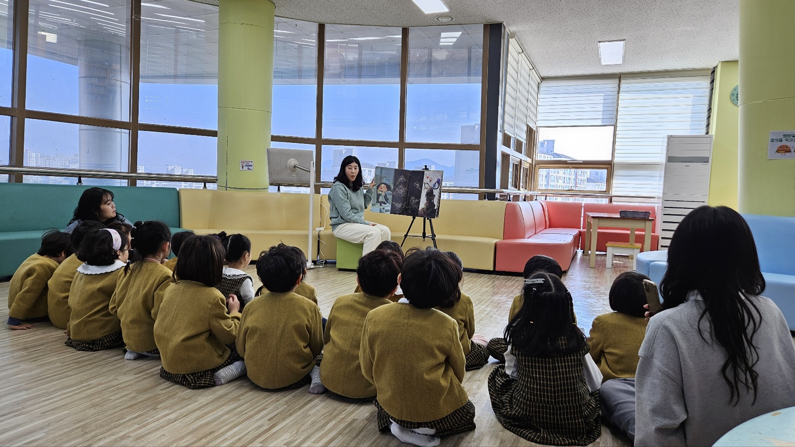 제천시립도서관, 영유아 대상 견학 프로그램 운영
