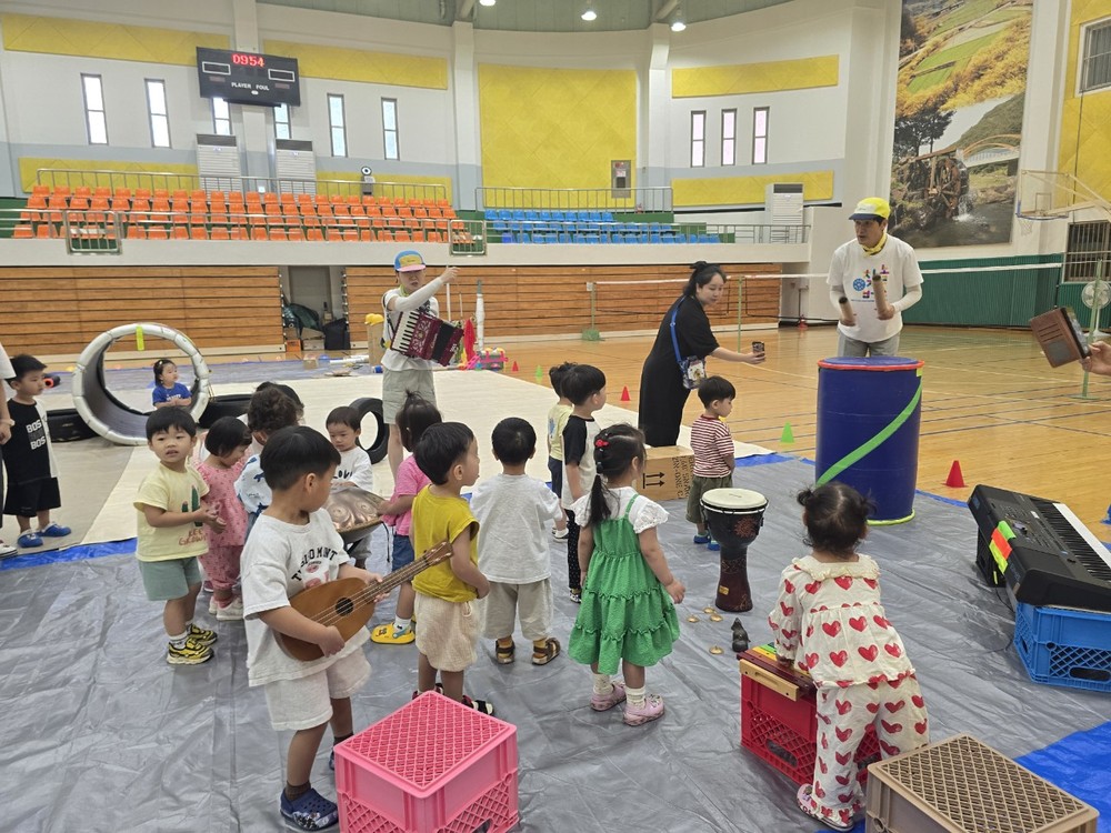 의성군, ‘찾아가는 놀이터’로 산불 피해 아동에 웃음과 회복 선물