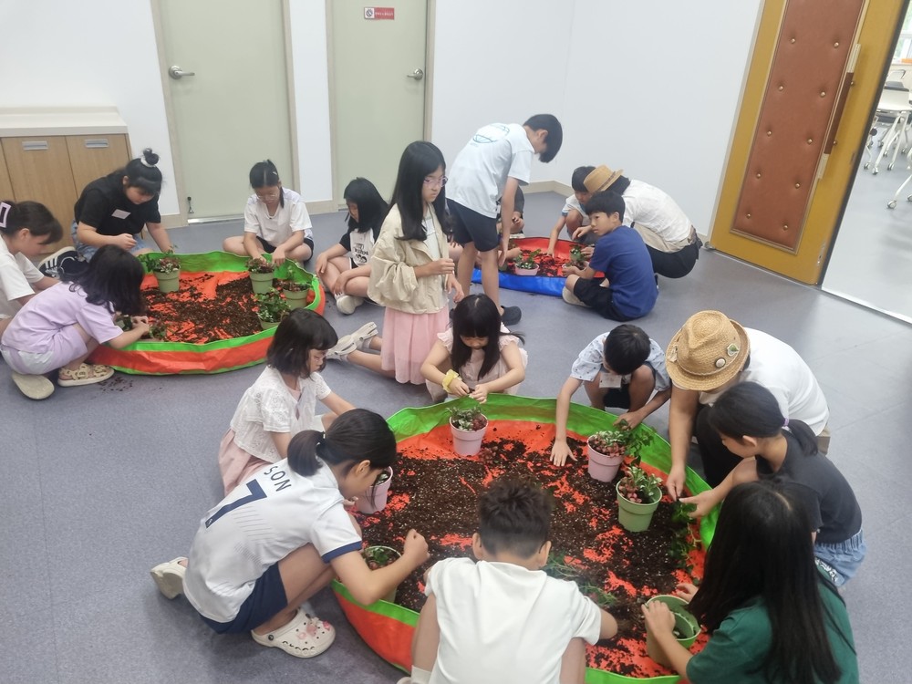 부모와 함께하는 여름방학 어린이 원예교실 성료