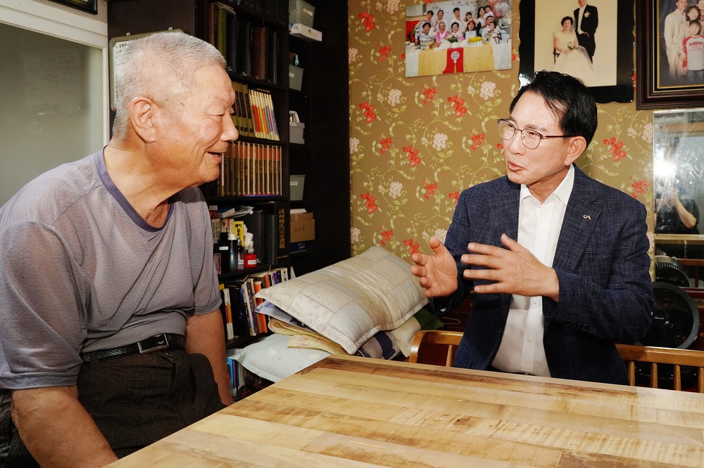 이완섭 서산시장, 제80주년 광복절 기념 독립 유공자 유족 위문