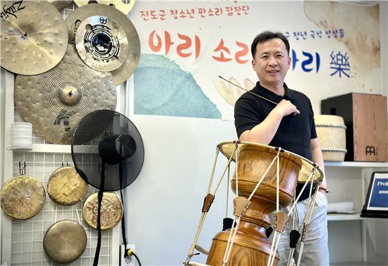 진도군 옥주골 창작소 입주 작가, 남부권역 청년 목소리 대변