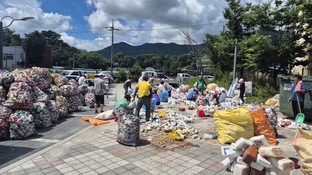 모동면 새마을남녀지도자, 폐농약 용기 수거