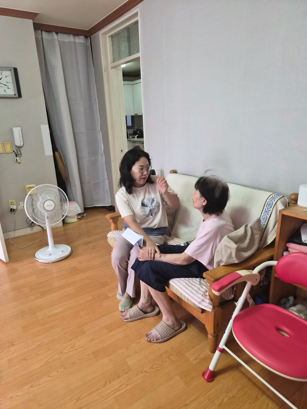 노인맞춤돌봄서비스로 생명 지켜...수성구 생활지원사, 폭염 속 열사병 어르신 구조