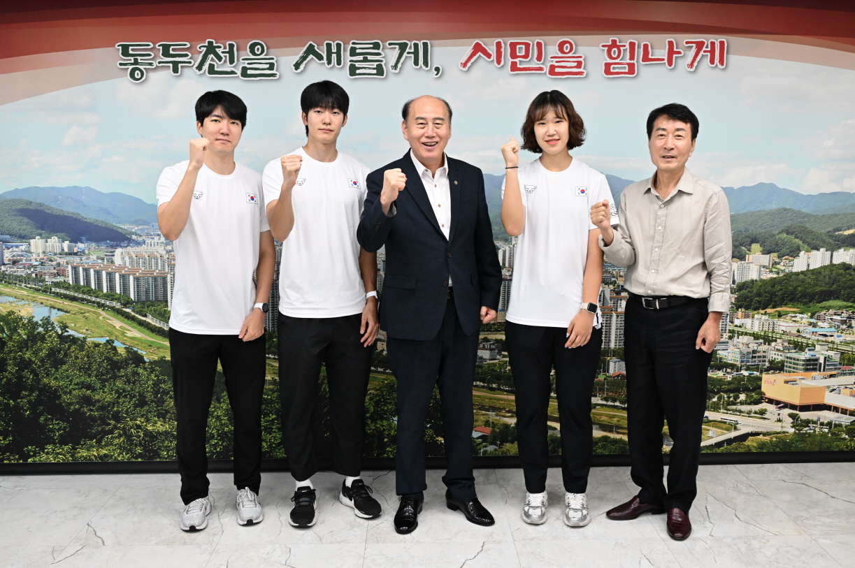 동두천시빙상단 국가대표 선수들, 캐나다 전지훈련 출발!