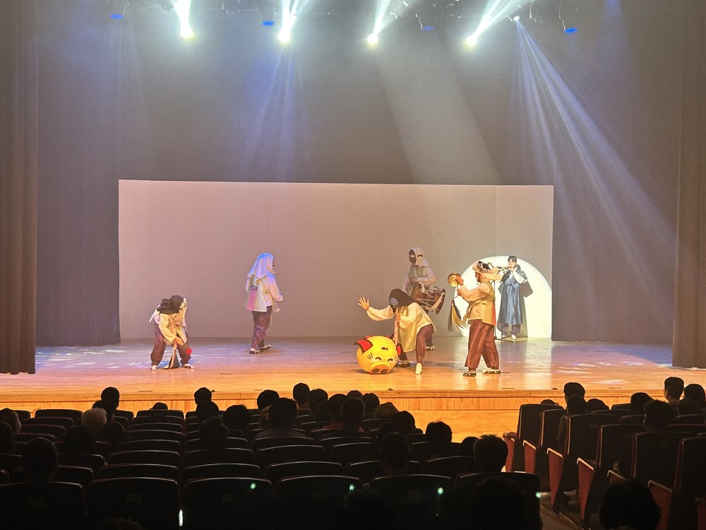 전통과 미디어아트의 만남… 풍물패 청음 <Show me the 장구 프로젝트> 성황리에 마무리