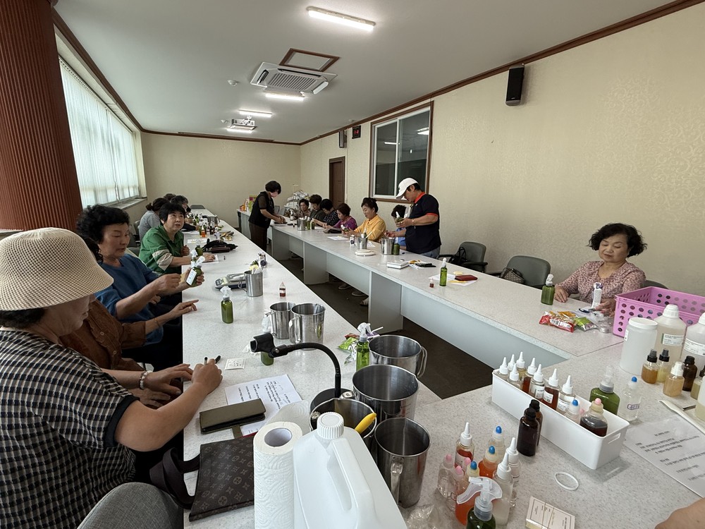 “친환경 리더로 성장하다…하동 여성들의 특별한 여름 교실”