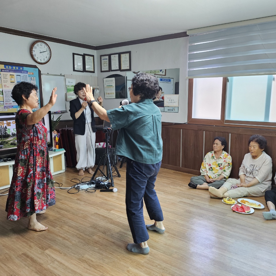 봉산면, ‘찾아가는 가요교실’ 성황리에 개최