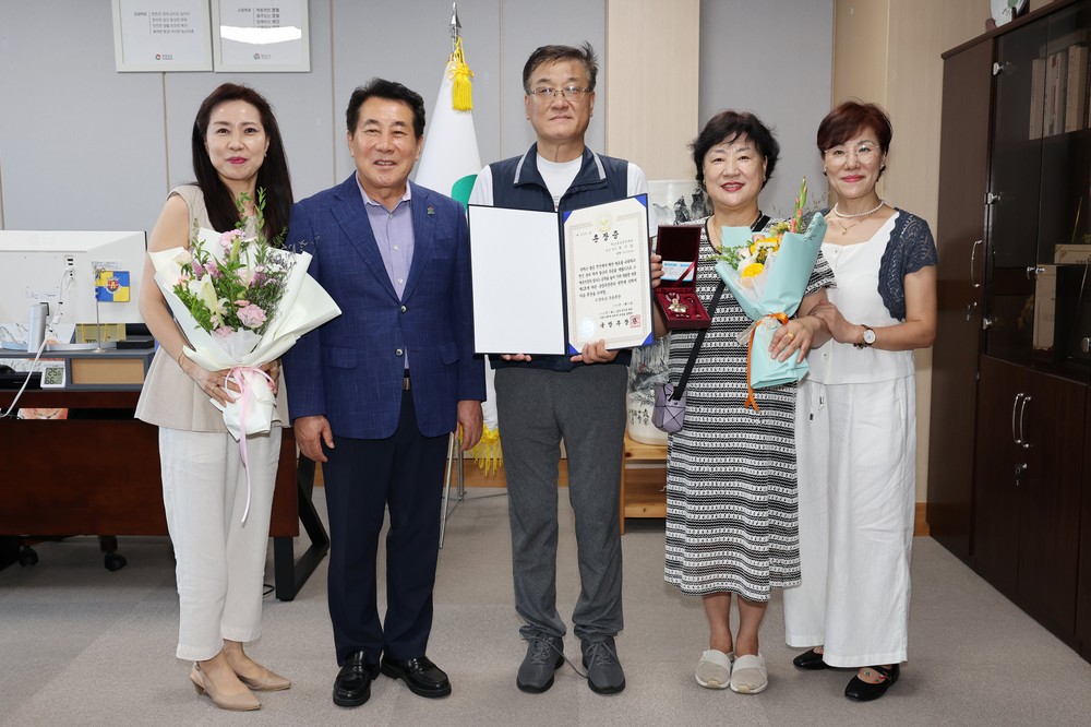 양산시, 6.25 참전유공자 유족에 화랑무공훈장 전수
