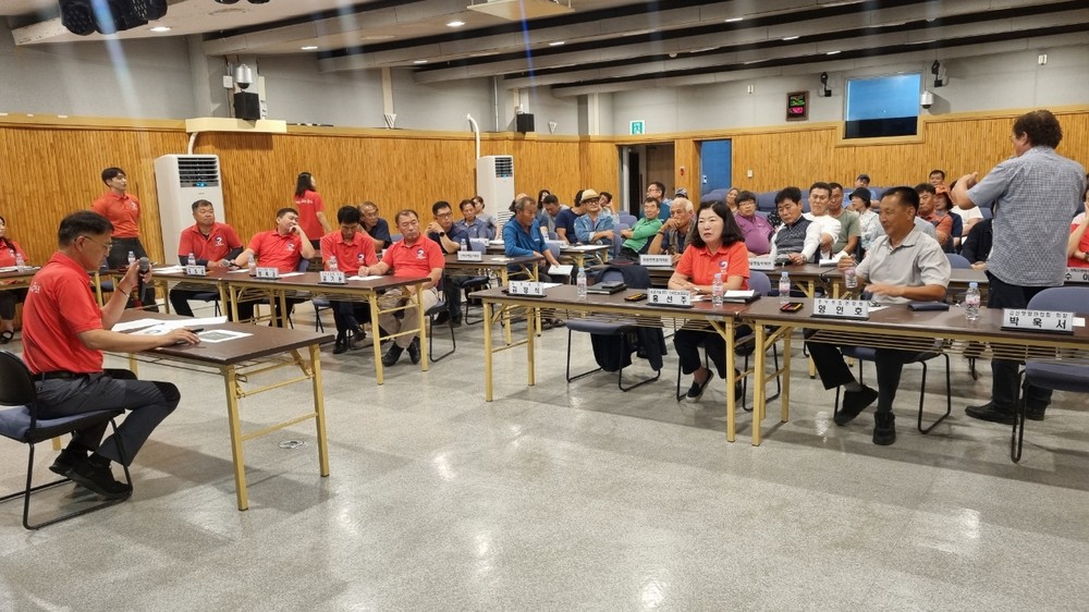 금산군, 외국인 계절근로 운영 간담회 개최
농가 애로사항 청취 및 제도 운영·개선 방안 모색