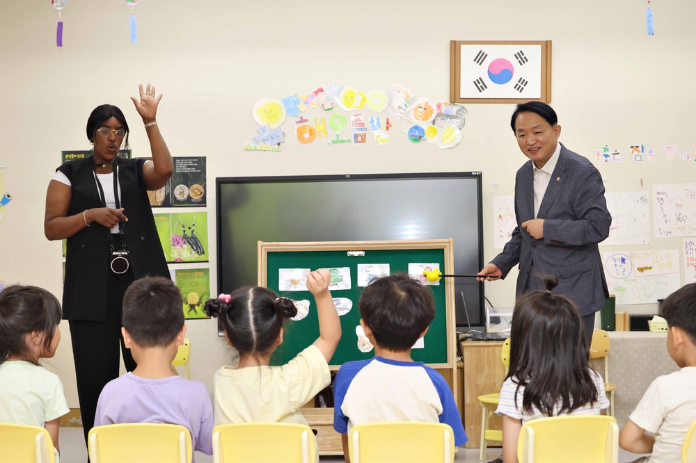 인천 동구, 원어민 영어교실 딜리버리 서비스 현장점검 및 만족도 조사 진행
