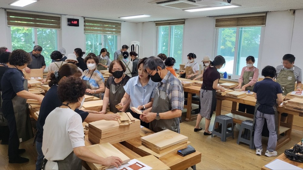 유성구 노은1동, 내 손으로 만드는 가구 ‘힐링 원데이클래스’