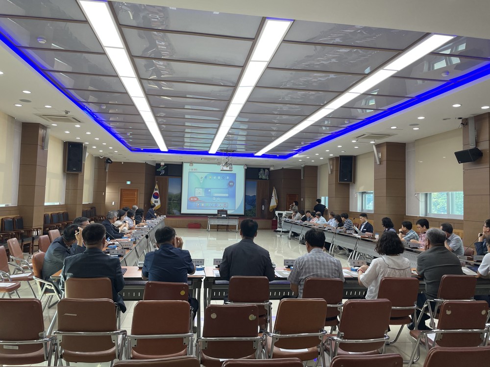 옥천군, 태블릿PC 활용 ‘종이 없는 페이퍼리스 회의’ 시행