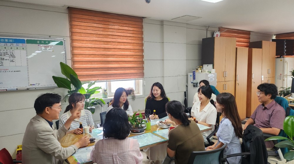 “청렴 퀴즈로 웃고, 대화로 통하다! 석성면의 특별한 하루”