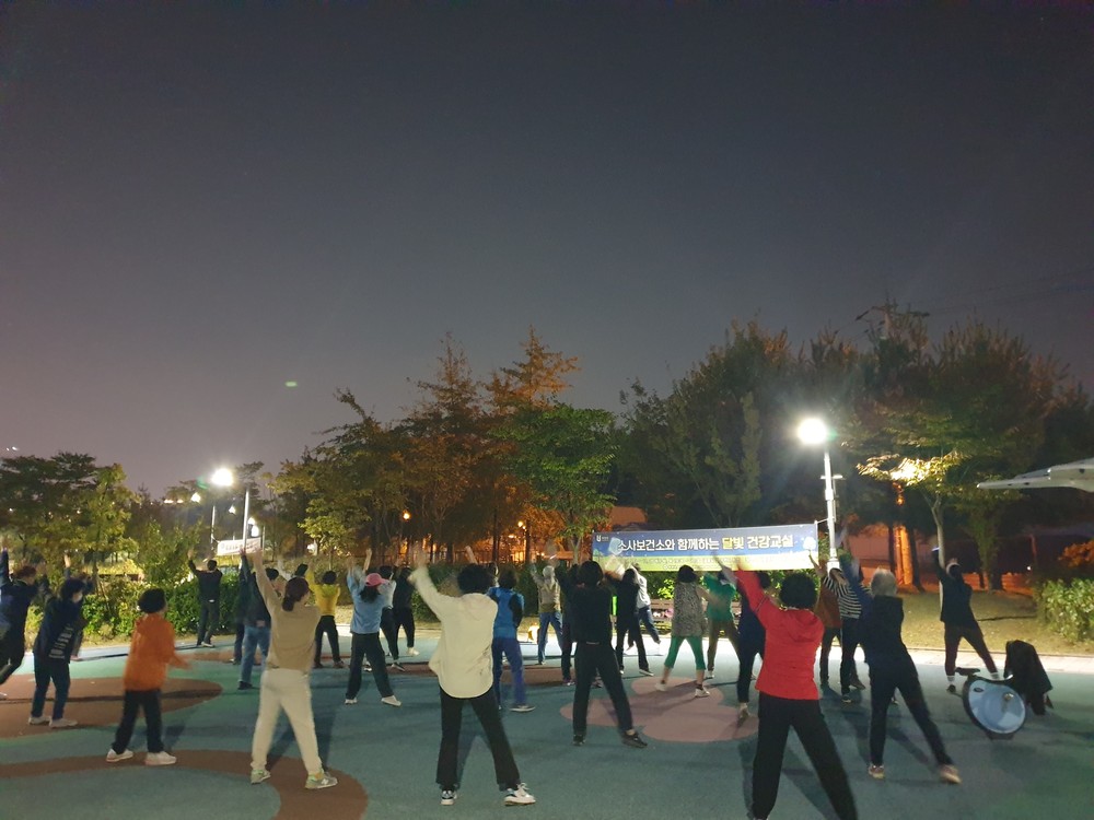 부천시, 야간 건강 프로그램 ‘달빛 건강교실’ 운영
9월 2일부터 10월 30일까지 매주 화‧목 운영...시민 누구나 참여