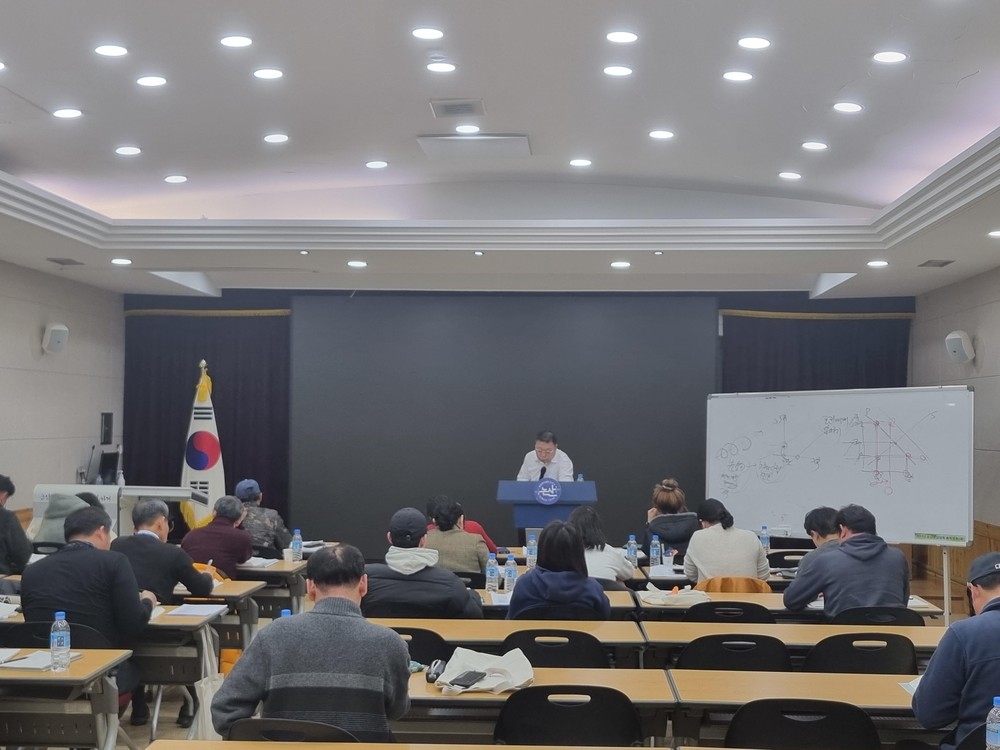 논산시농업기술센터, 농산물품질관리사 자격 취득 과정 합격자 2명 배출