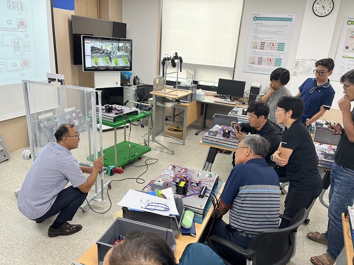 파주시, 자동화 온실(스마트팜) 교육으로 미래 농업 인재 육성