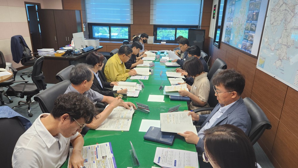 우수기관 도약 총력전! 거제시, 팀장급 보고회로 합동평가 성과관리 속도전