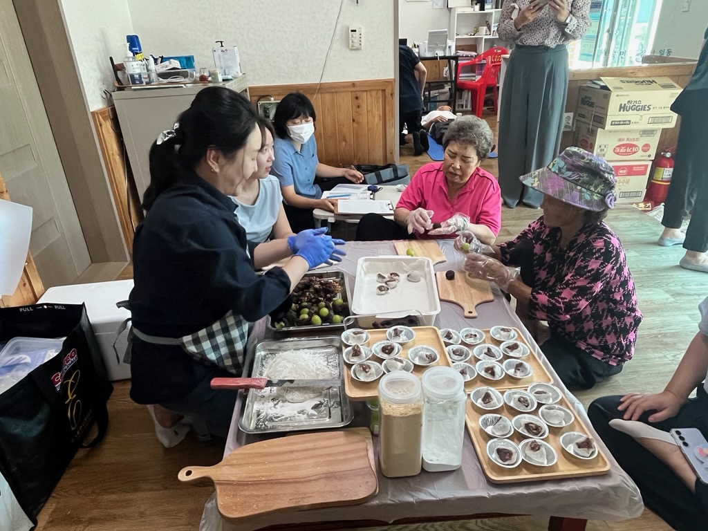 곡성군, 석곡면 당지마을서 희망복지 기동서비스 재가동 및 찹쌀떡 만들기 체험 인기