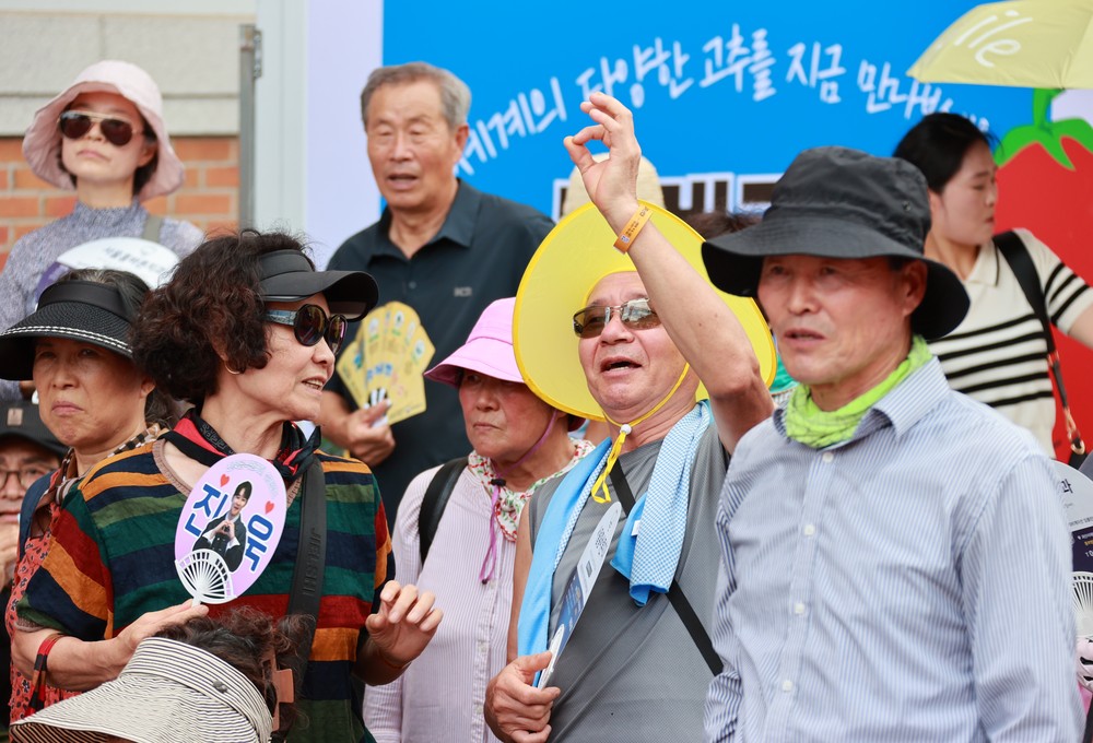 경품도, 매운맛도 뜨겁게! 괴산고추축제 2일차 현장 열기