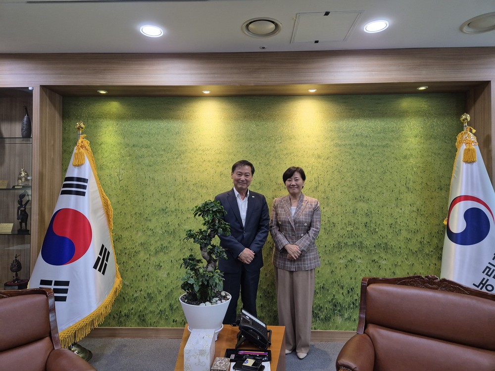 전춘성 진안군수, 송미령 농림축산식품부‧김윤덕 국토교통부 장관에 ‘진안 미래 비전’ 건의
= 산림·농업·교통 전 분야에 성장동력 확보 총력 =