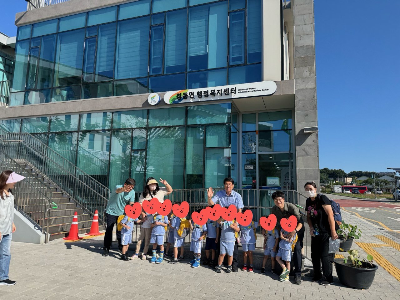 작은 손에서 시작된 큰 실천 – 환경 보호의 첫걸음을 내딛은 유아들의 따뜻한 실천 지역 사회에 귀감 –