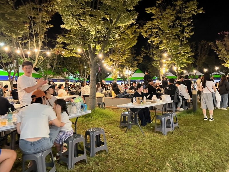 군산 대표 야간 명소, 도시재생숲 ‘달달한구도심’ 성료