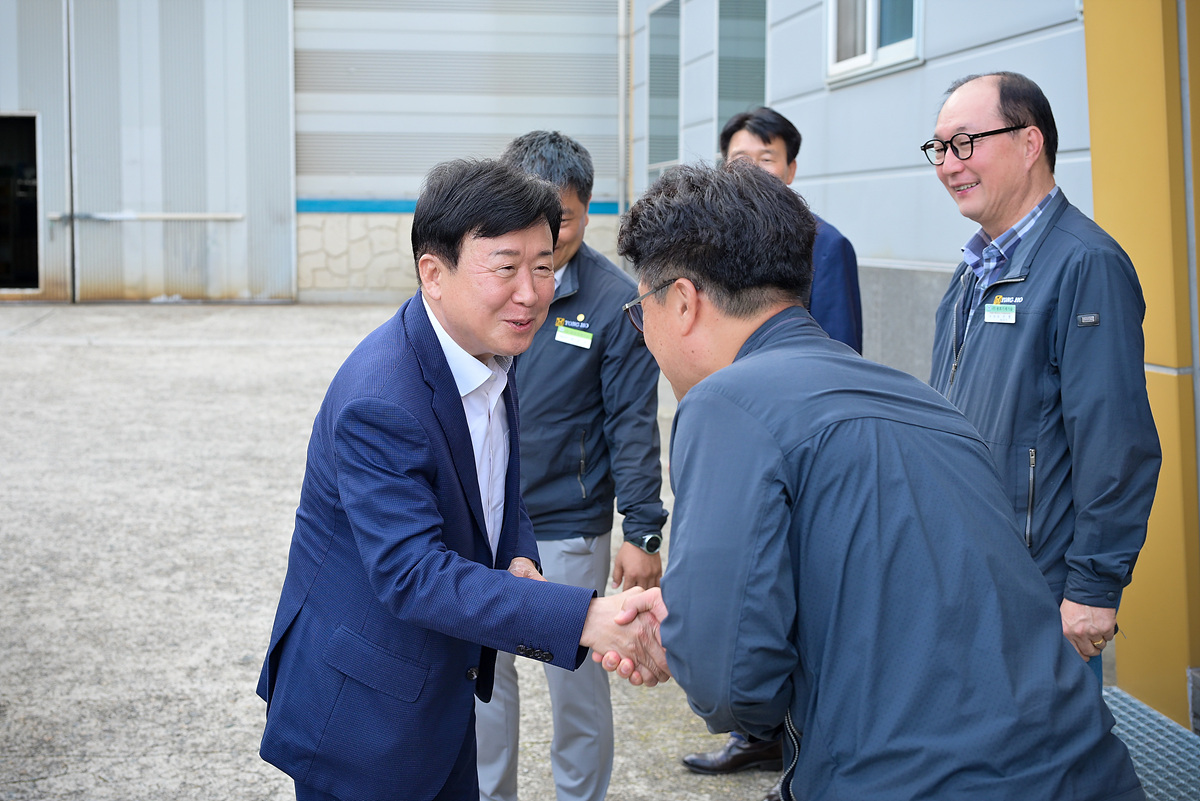 정기명 여수시장, 국가산단 내 용호기계기술 방문