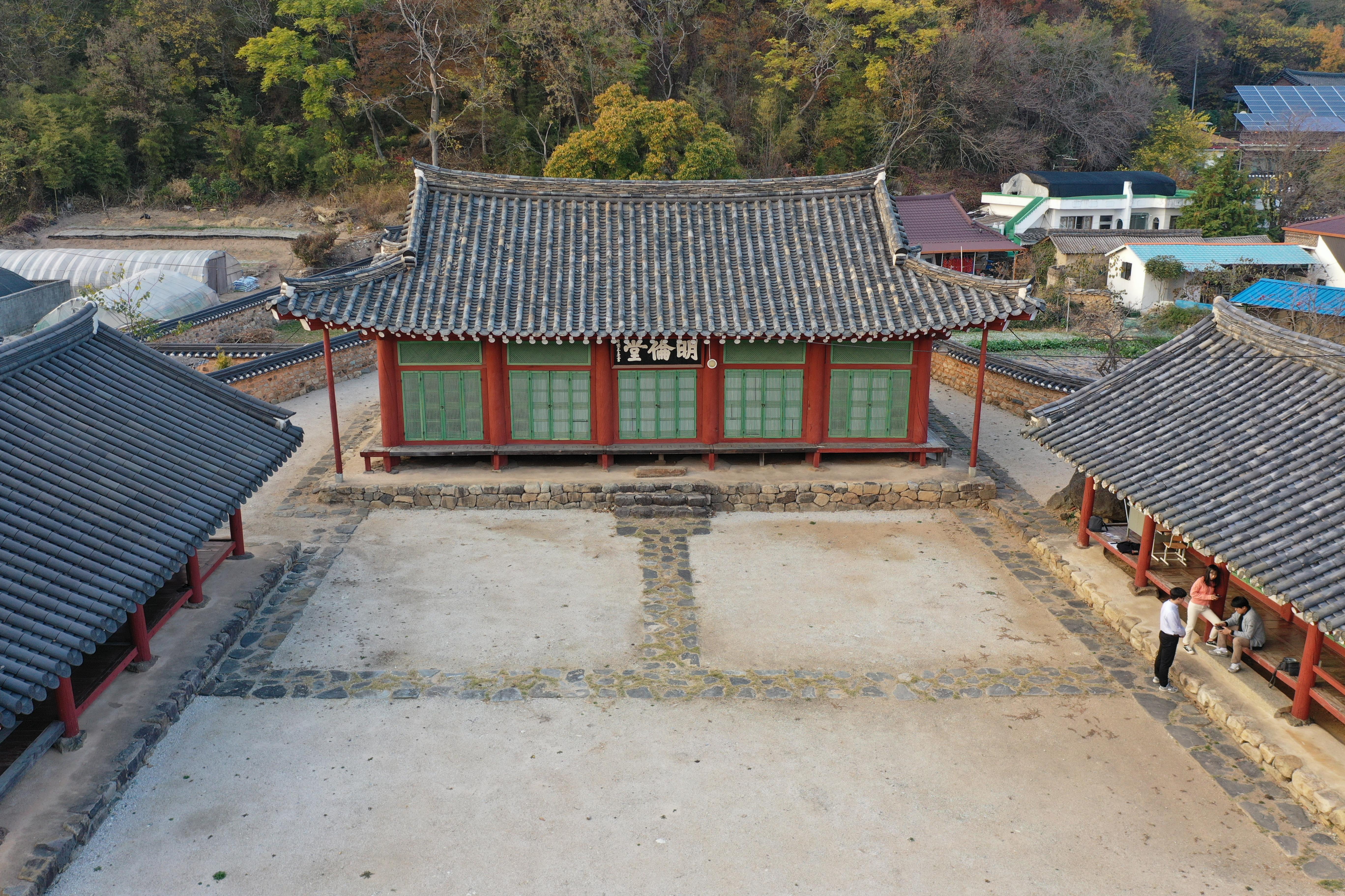 함평군 ‘2026 우리고장 국가유산 활용사업’ 신규 선정
- 함평향교에 숨은 가치 찾아 현대적으로 재창조 -